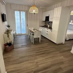 https://la-dpendance.hotelitalianriviera.com